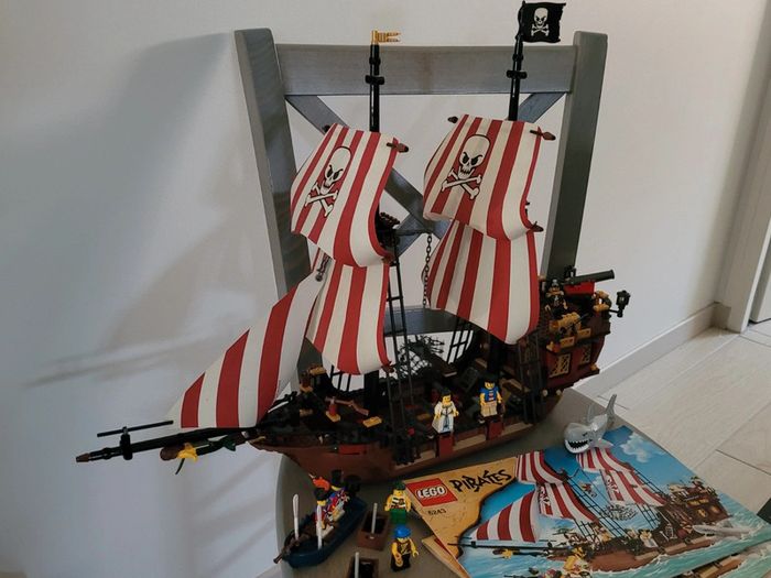 Lego le bateau pirate Brickbeard's Bounty 6243