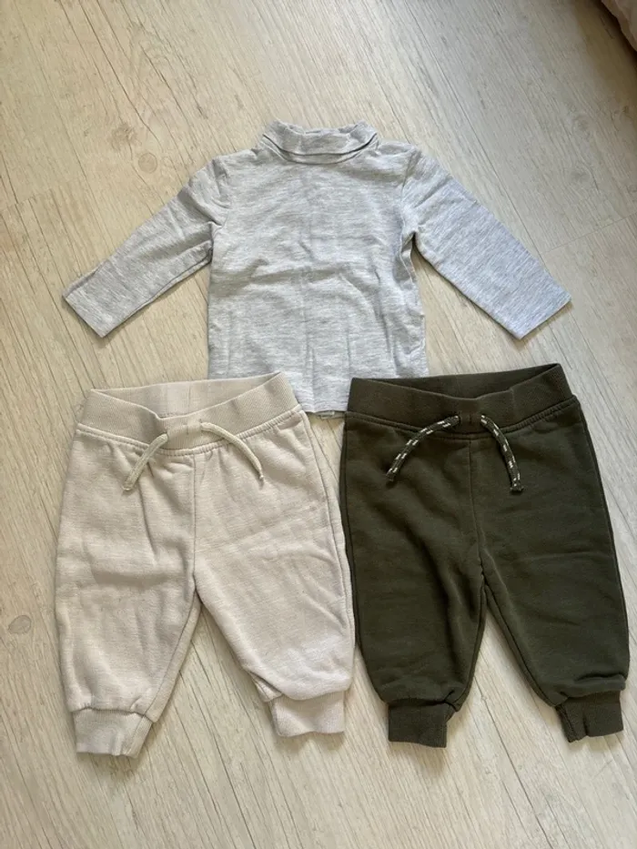 Lot vêtements bébé