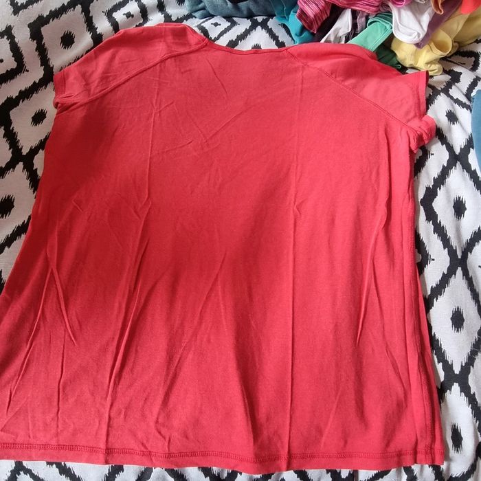 Lot de 5 t-shirts 2xl neufs oxylane domyos Décathlon élastane jamais portés neufs sans étiquettes