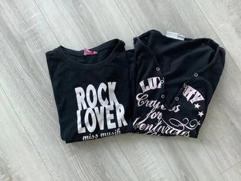 2 tee-shirts noirs