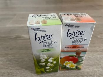 2 recharges brise touch & fresh neuf