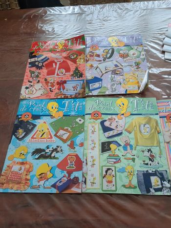 Lot de 5 livres points de croix