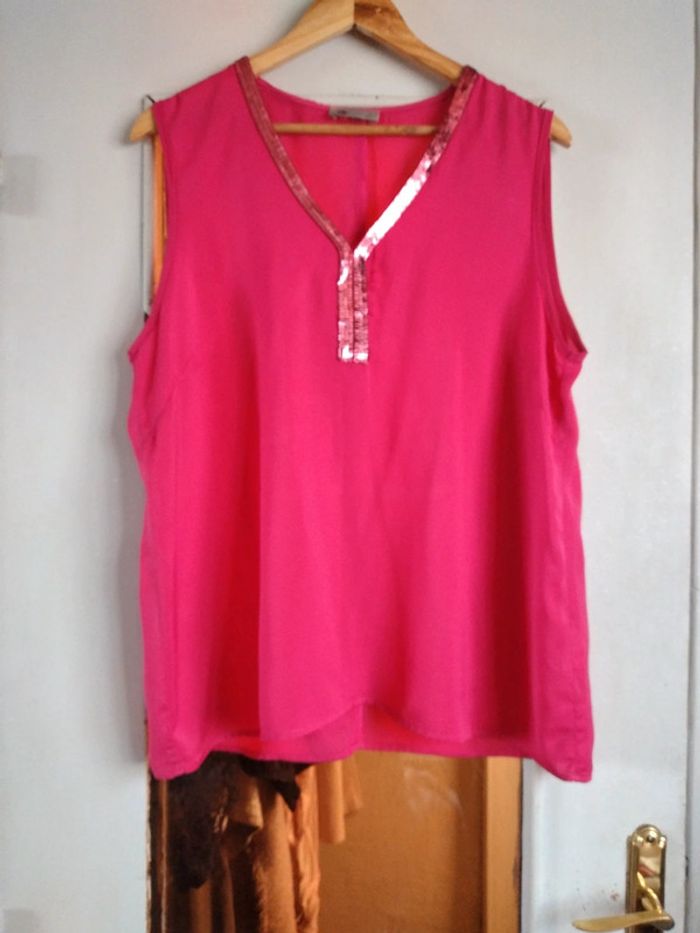 Blouse sans manche avec strass 44 46