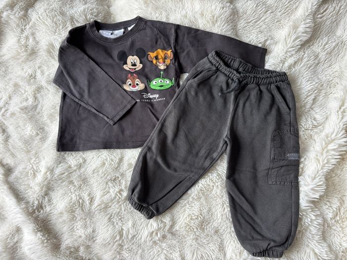 Ensemble t-shirt et pantalon