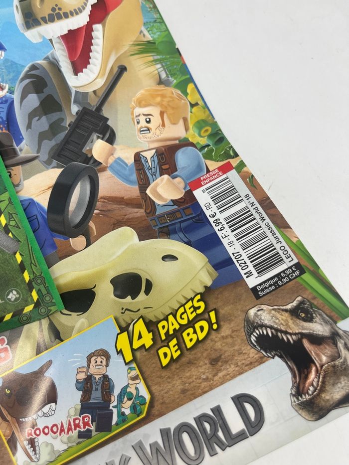 Lot de 5 livres d'activités Magazine Lego Jurassic world avec leurs figurines Neuf - photo numéro 4