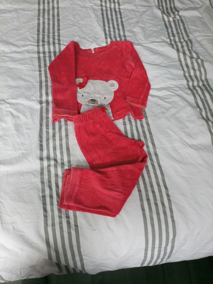 Lot de 5 pyjamas d'hiver 2 ans - photo numéro 2