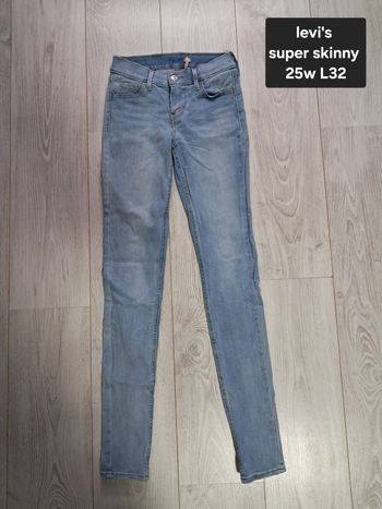 Jeans levi's super skinny 710 25w L32