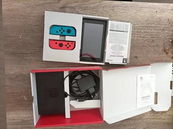 Nintendo Switch - photo numéro 2