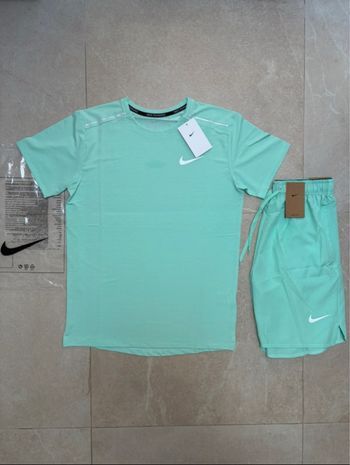 🔥💚 Ensemble Nike – T-shirt + short vert menthe (Taille L )💚🔥
