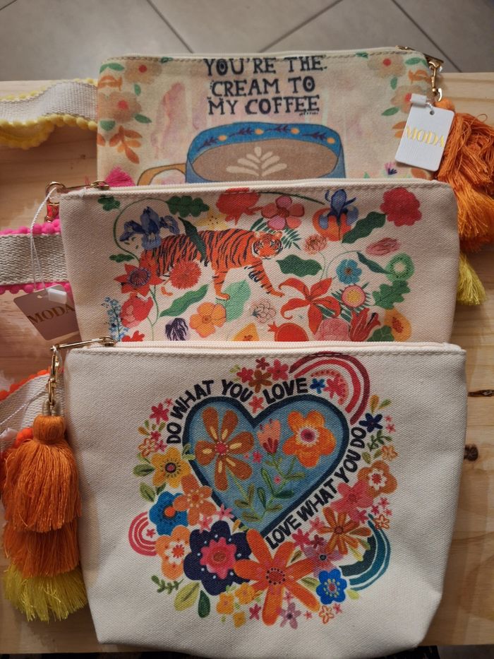 Trio de Trousses moda neuve