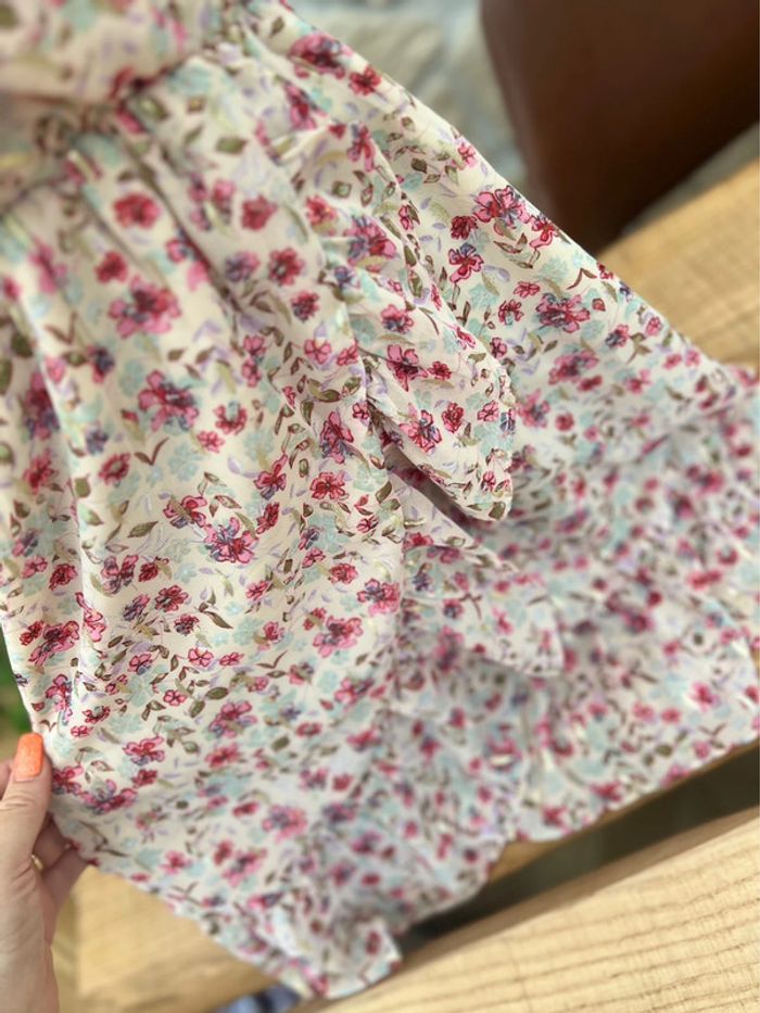 Robe d'été fleurs beige rose rose beige Emma Ella volanté - photo numéro 10