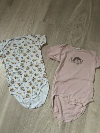 Lot de deux bodies 36 mois