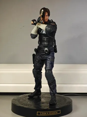 Figurine Resident Evil 2 : Leon 32cm neuve sans boîte