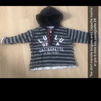 Tee shirt manche longue avec capuche