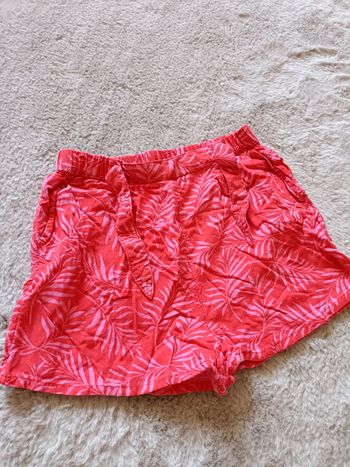 Short fille