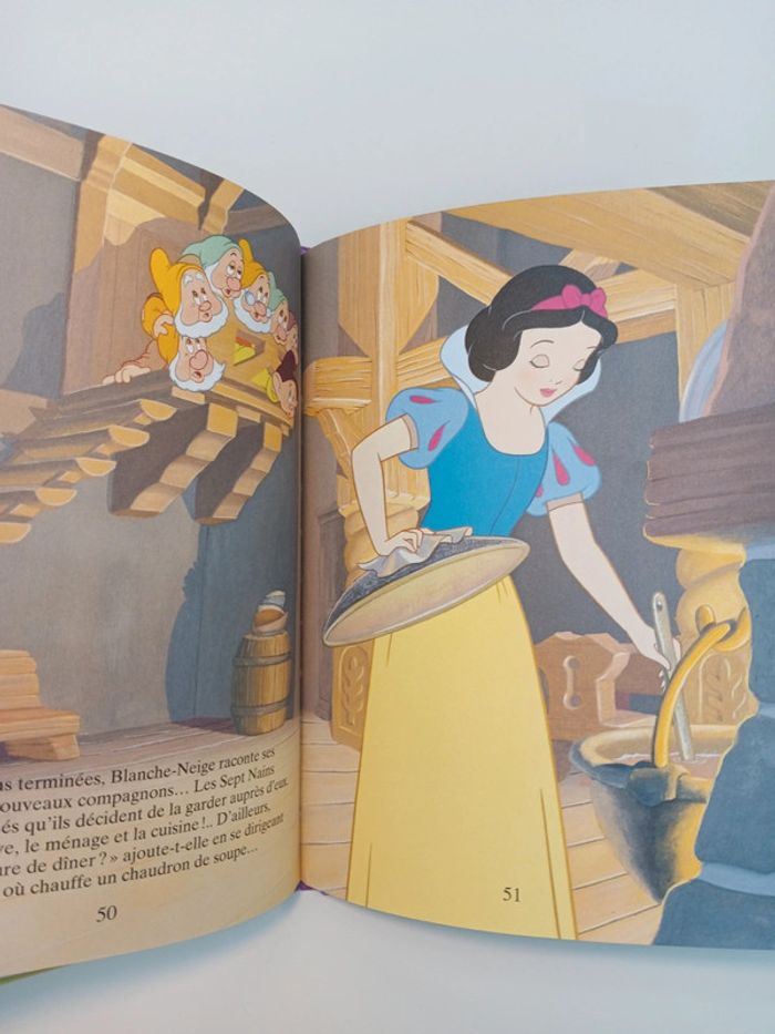 Livre Disney princesse Blanche neige et les sept nains 96 page - photo numéro 7