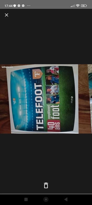 Livre "Téléfoot 40 ans complètement foot", éditions Solar