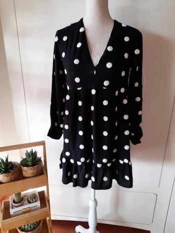 Vestido de lunares grandes