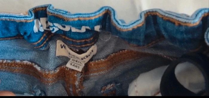 Lot de 5 vêtements taille 4 ans TBE - photo numéro 16