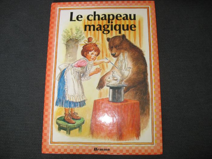 LIVRE : LE CHAPEAU MAGIQUE "HEMMA" - n°03