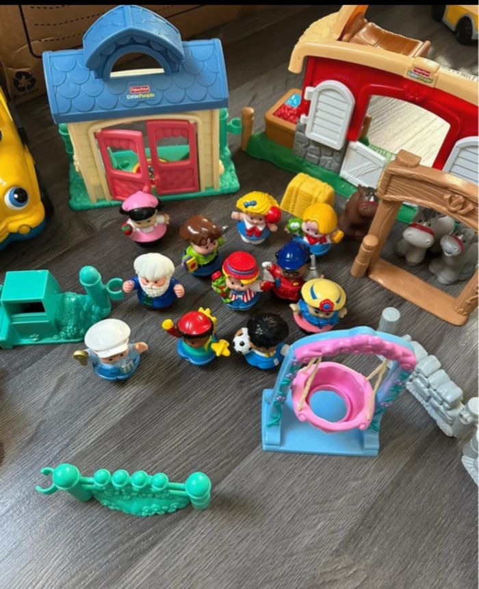 Gros lot personnage et maison voiture avion fête foraine Little people - photo numéro 7