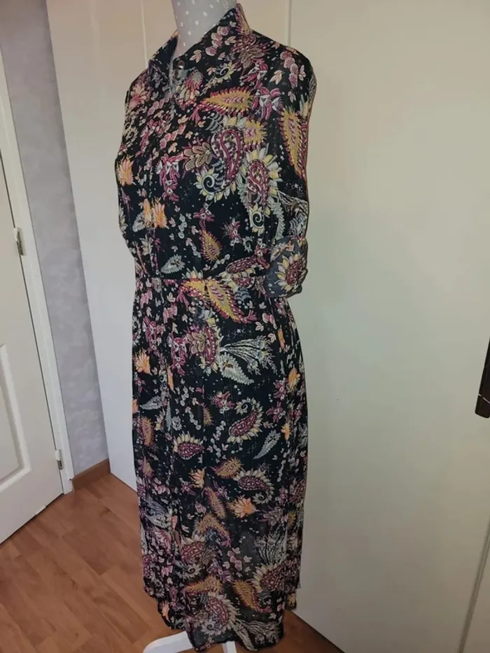 Robe longue fluide classe jamais porté - photo numéro 3