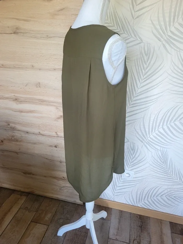 Superbe tunique taille M kaki - photo numéro 4