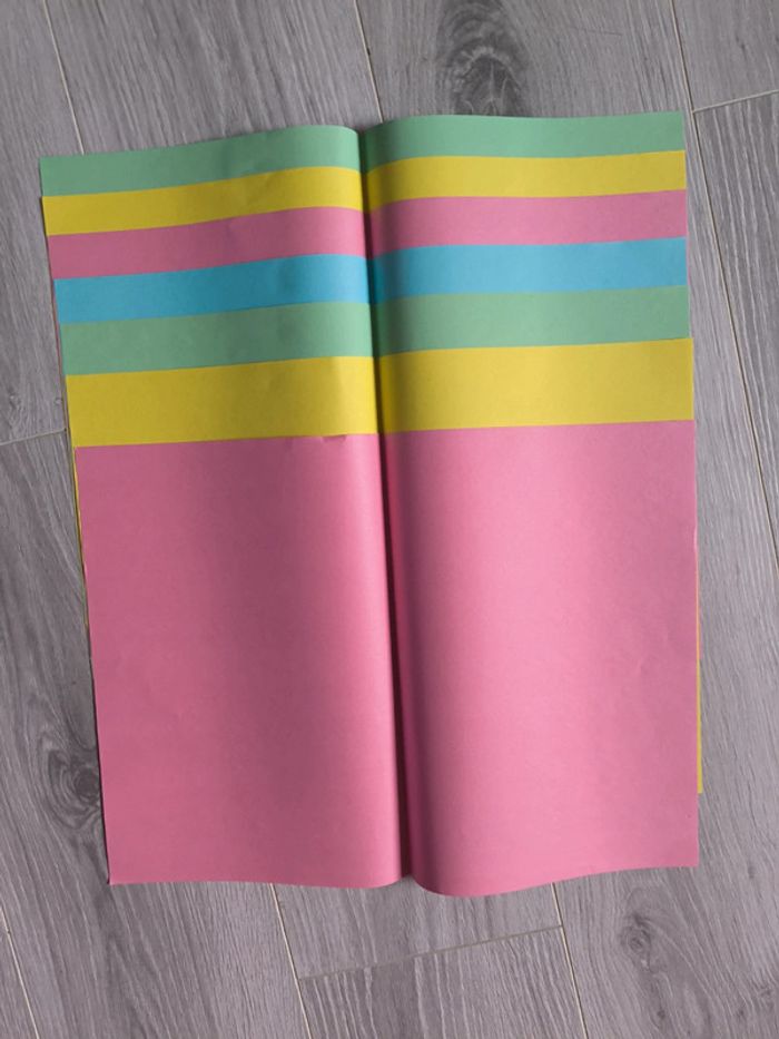 Lot de pochettes et feuilles - photo numéro 5