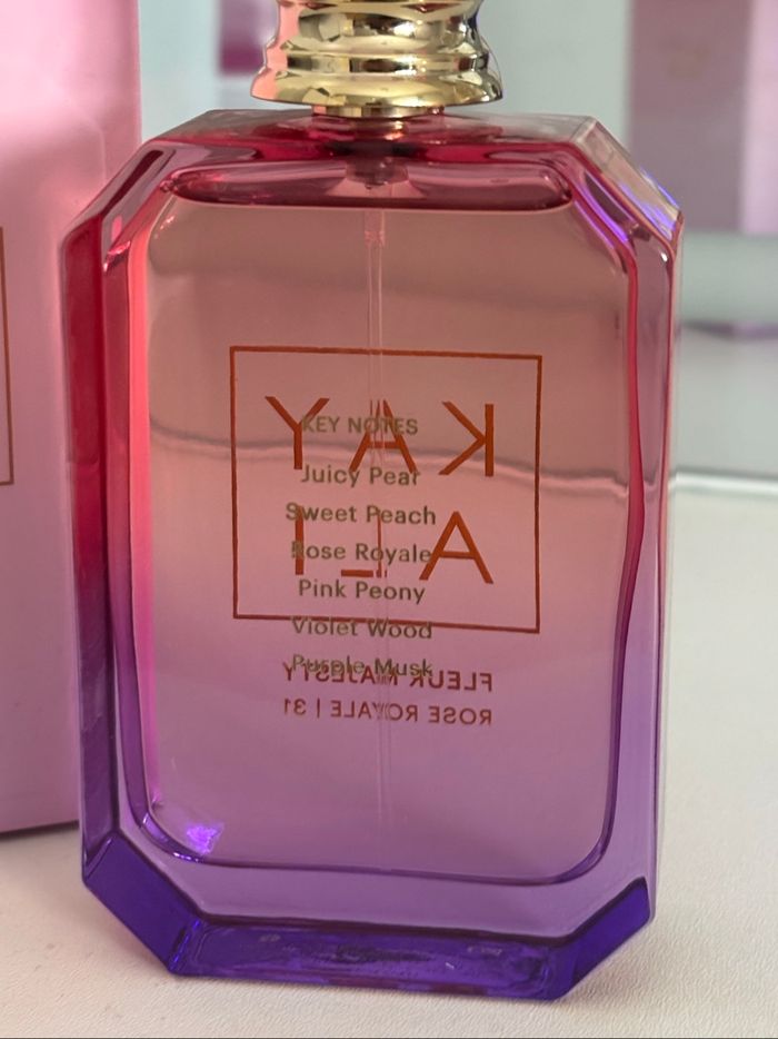 Eau de parfum Kayali Fleur Majesty rose royale 100 ML - photo numéro 3