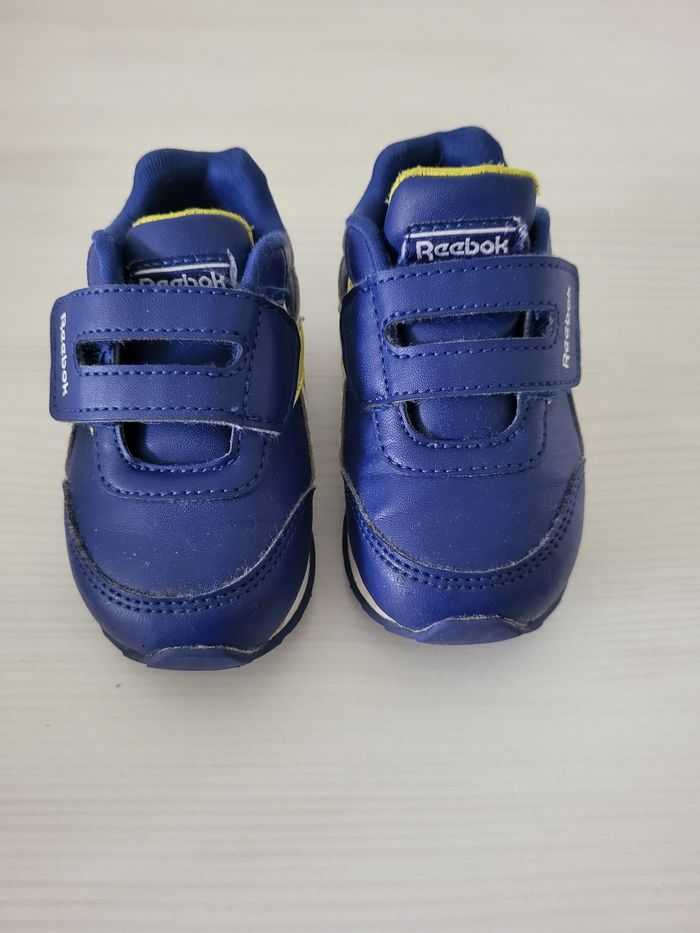 Basket Reebok taille 20