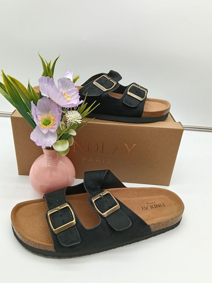 Claquettes Findlay - photo numéro 1