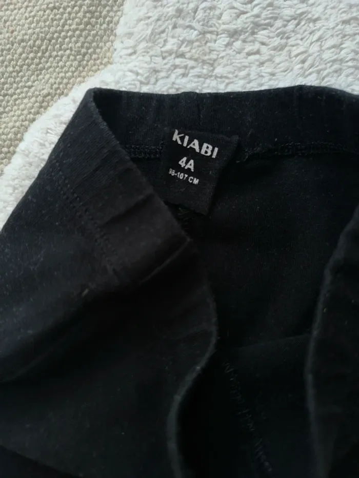 👧 Legging 3/4 noir Kiabi – Taille 4 ans 👧 - photo numéro 2