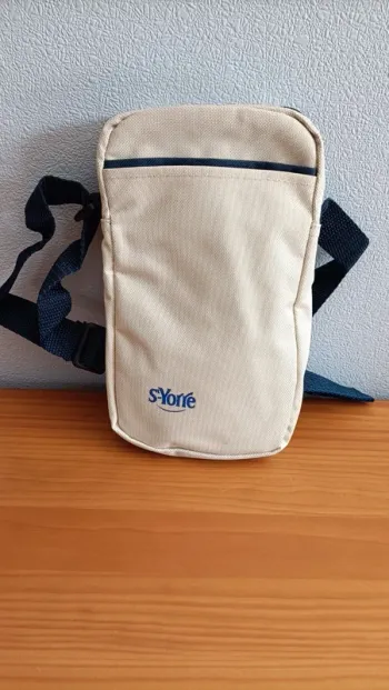 Pochette à bandoulière