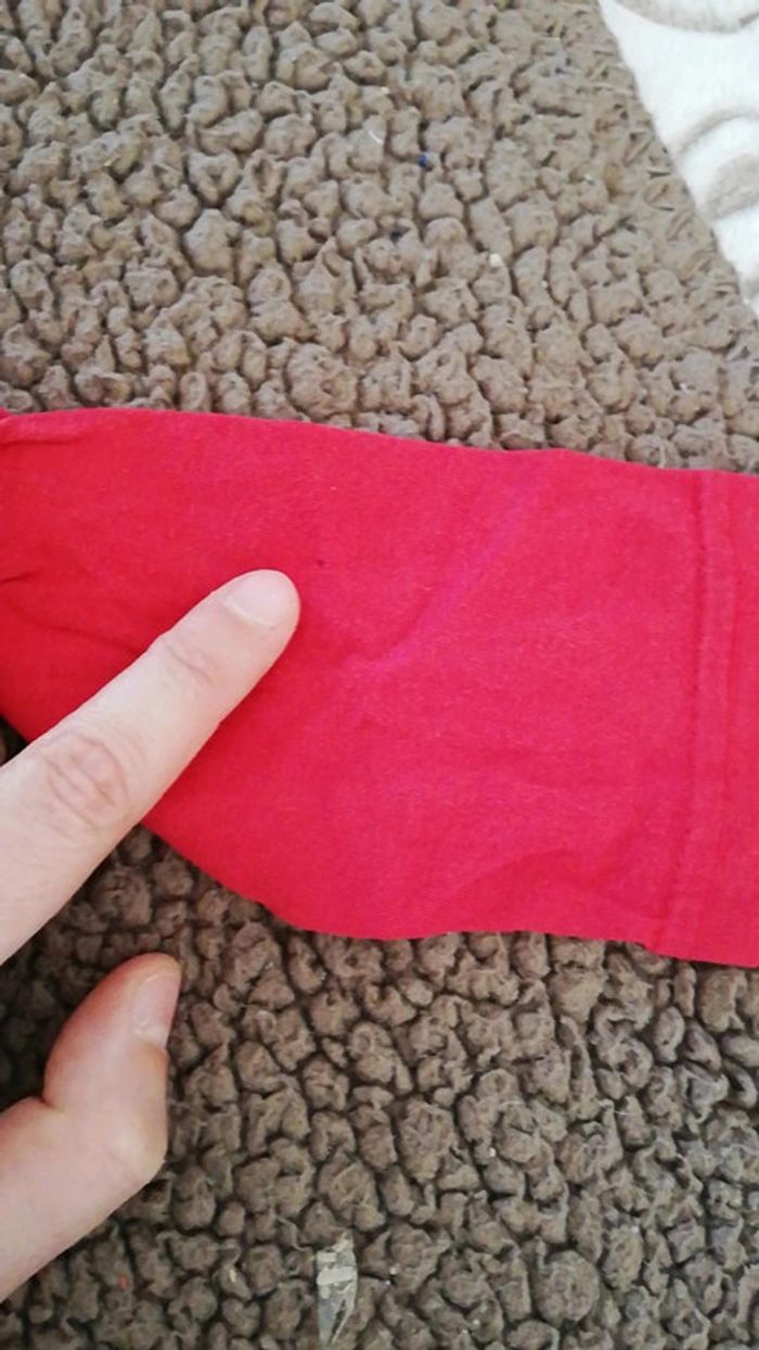 T shirt manches longues rouge 5 ans - photo numéro 4