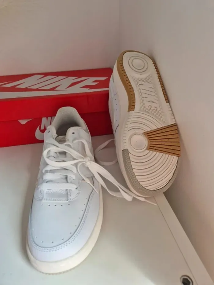 Nike Gamma Force Taille 40.5 EUR  blanc et beige sneaker basket NEUVE avec boite - photo numéro 10