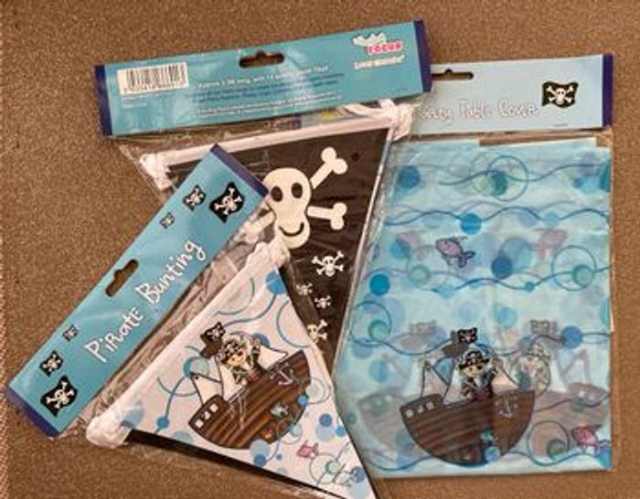 Decoration anniversaire thème pirate - photo numéro 10