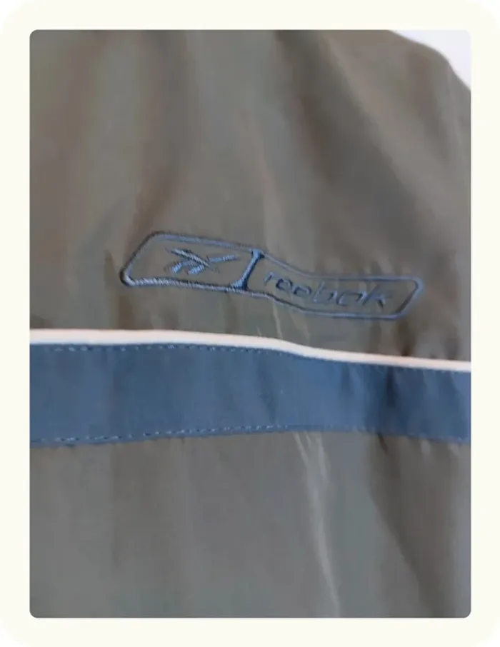 Veste sport Reebok classic vintage taille S - photo numéro 2