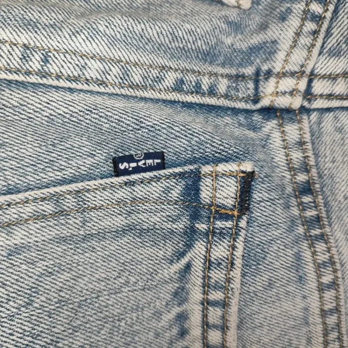 Jeans troué Levi's Made & Crafted bleu clair Taille S - L'icône du style décontracté ! - photo numéro 5
