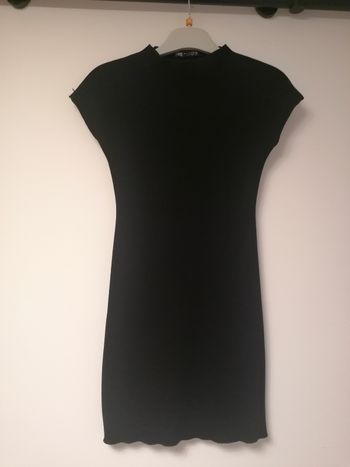 Robe noire Zara taille S 12ans fille