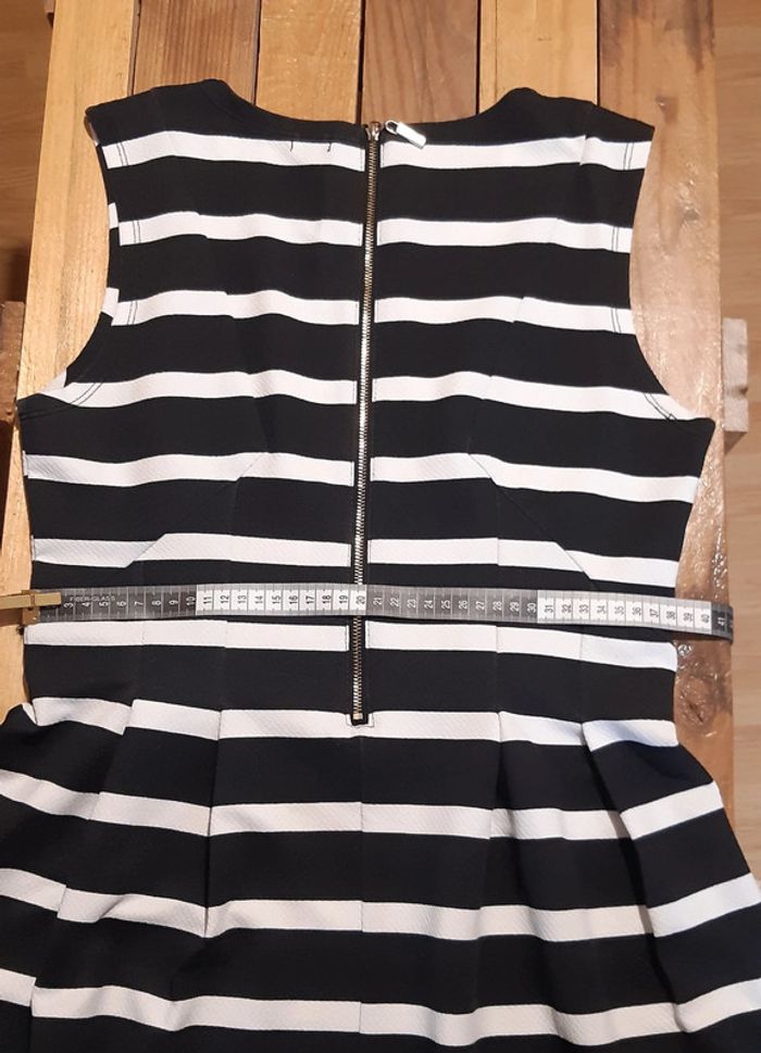 Robe S 36 neuve - photo numéro 17