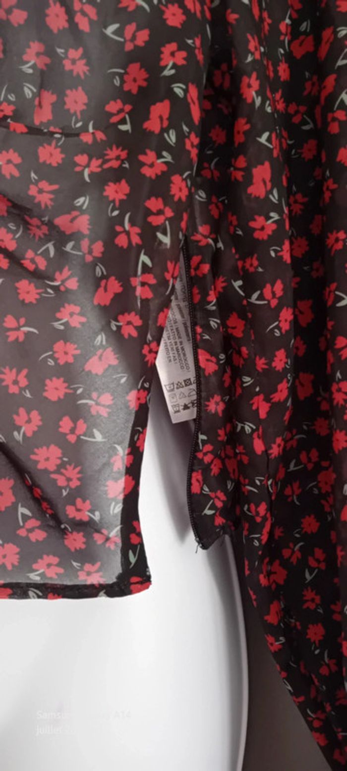 Blouse en voile col en V imprimé fleurs noir et rouge femme M bershka - photo numéro 11