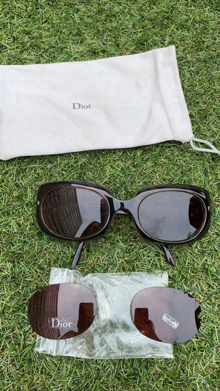 Lunette de soleil Dior - photo numéro 2