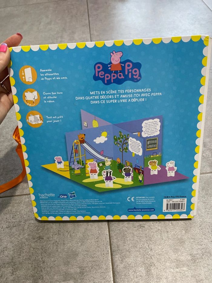 Livre carrousel Peppa pig - photo numéro 2