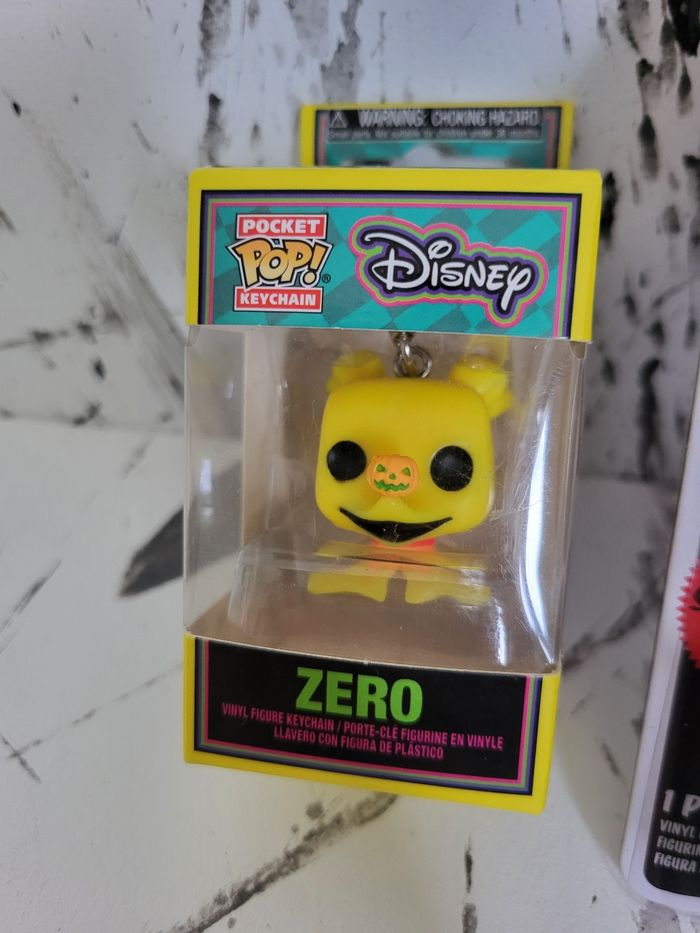 1559 - Lot Funko popsies et keychain - photo numéro 2