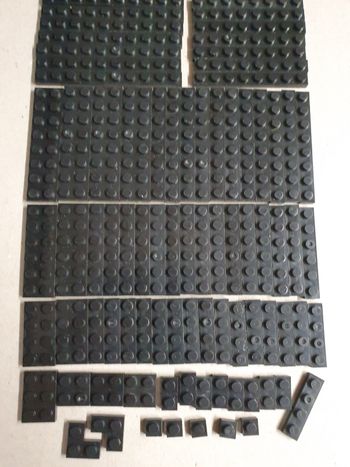 Lot de 83 plaquettes noires