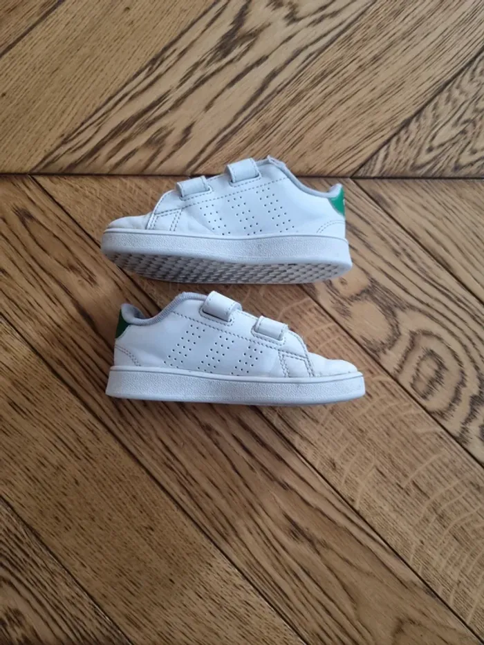 Baskets Adidas taille 25 - photo numéro 3