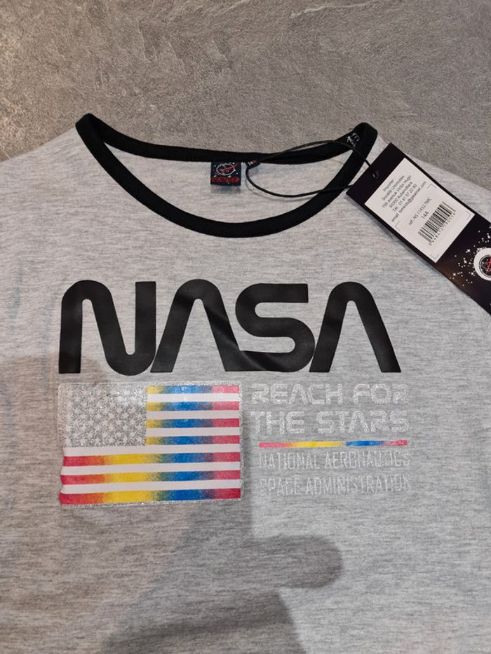 Tee shirt court noté taille 14 ans mais taille petit - photo numéro 2