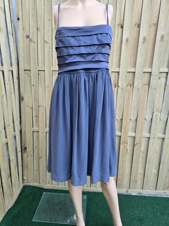 Robe neuve satinée voilage 🍒zara🍒taille 38 non négociable