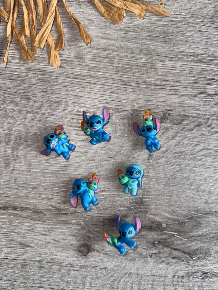 Lot 6 mini figurines stitch Disney