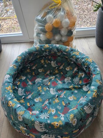 Piscine à balle dehoussable